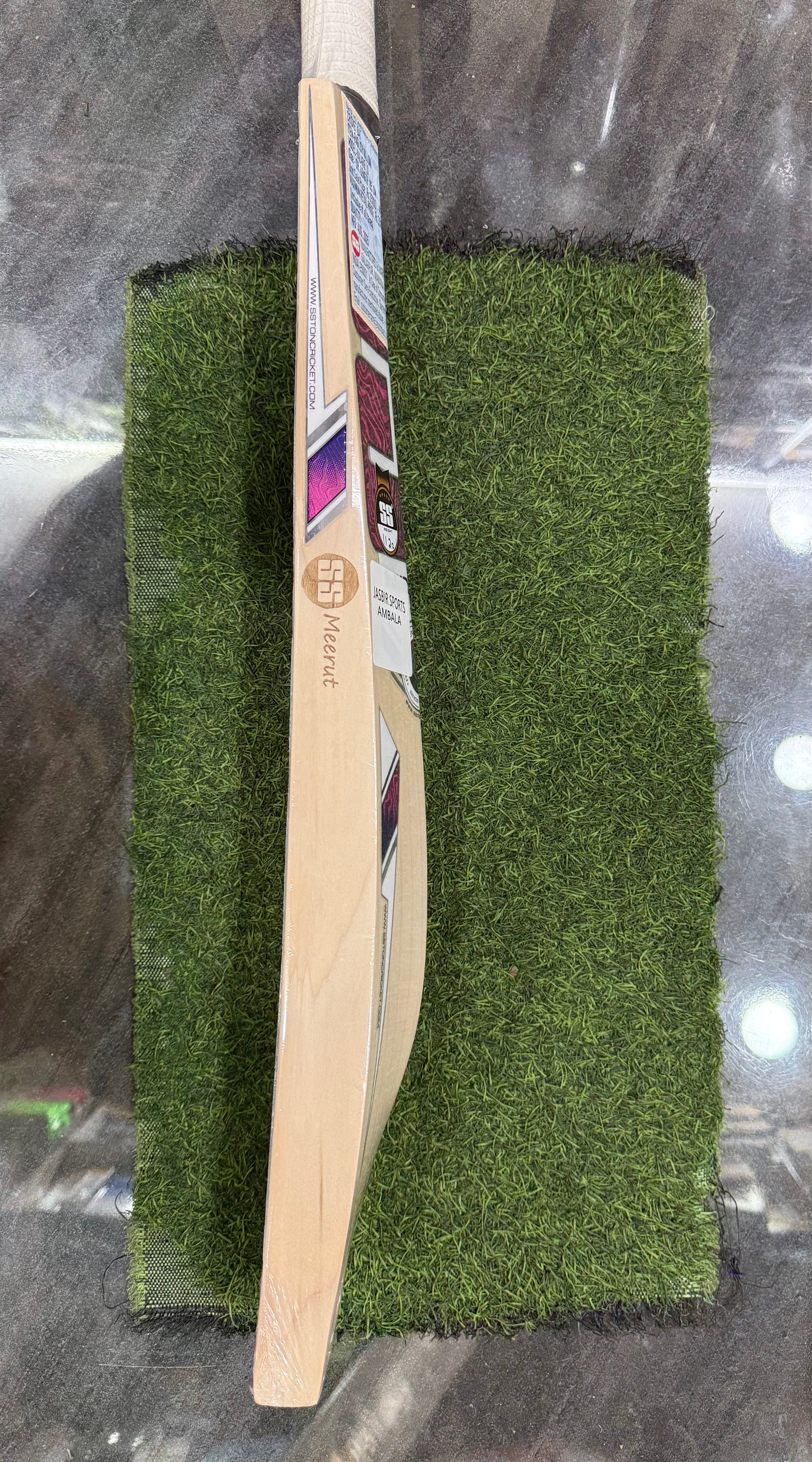 SS - Valarie 1.0 English Willow Bat - SH size